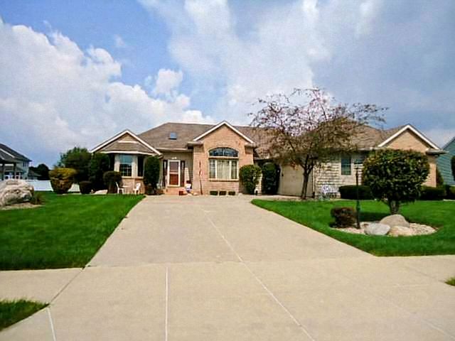 1st image of 759 Boxwood Dr N #1