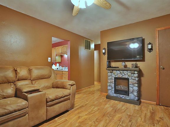 5th image of 10473 Evergreen Dr