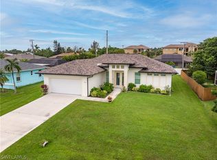 3806 SW 20th Place Cpe, Coral, FL 33914