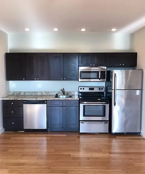 2733 Woodburn Ave #303 — Photo 1