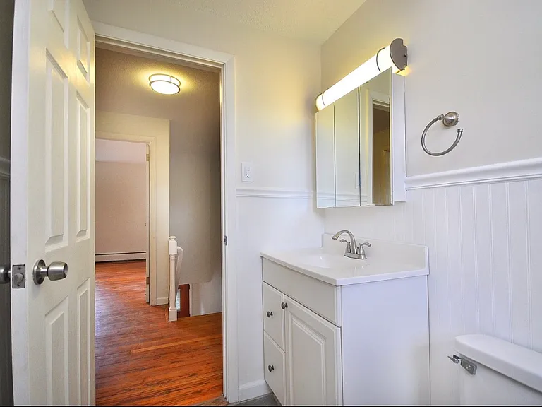 571 Hartford Rd #5 — Photo 9