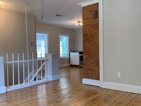 3rd image of 2471 W 11th St #Up