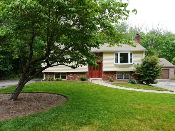 276 Newport Ave, Attleboro, MA 02703