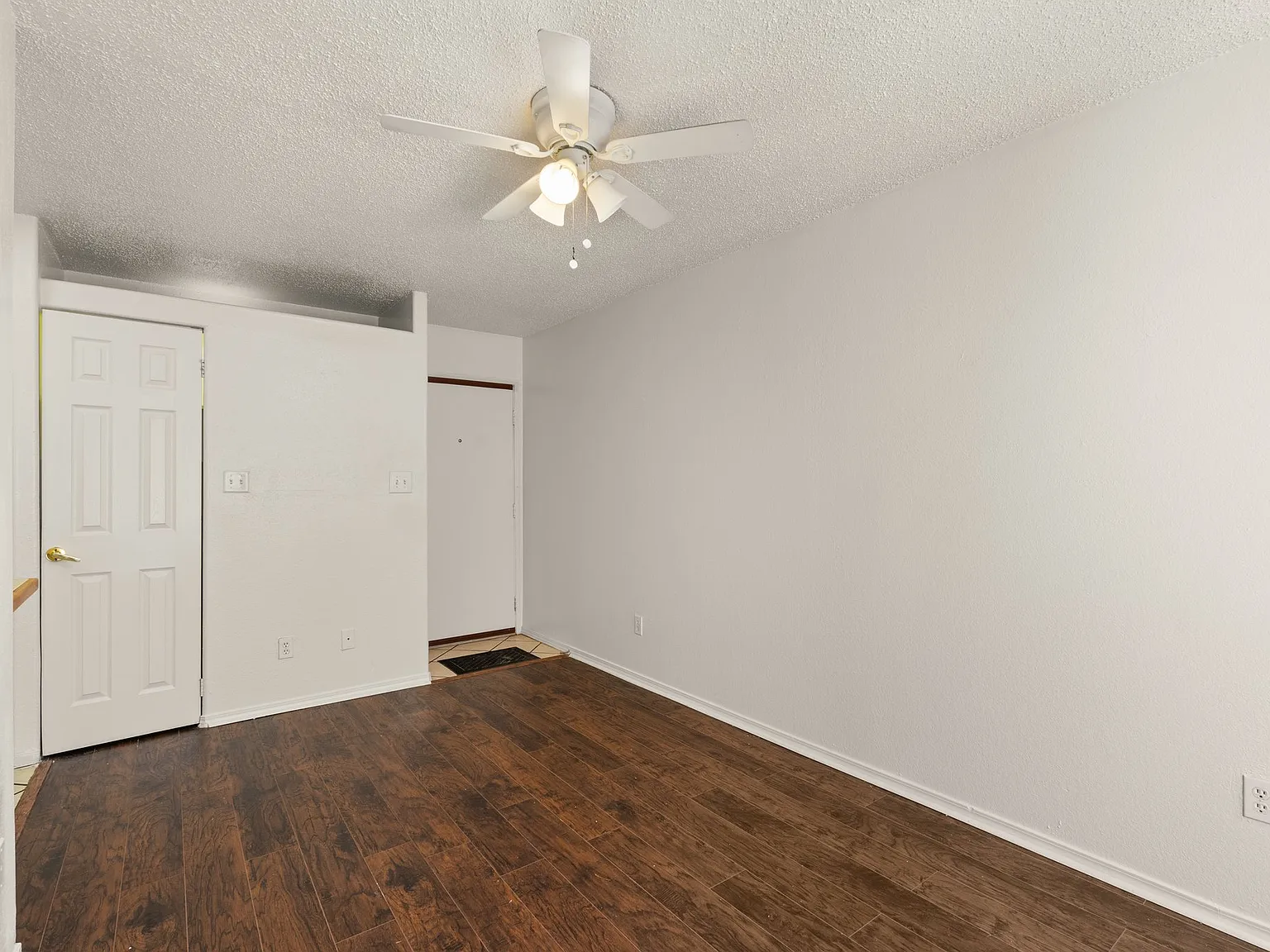 2800 Vail Avenue SE - 259 — Photo 4