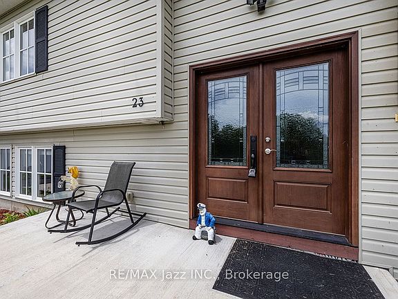 5th image of 23 Bayview Dr