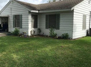 1209 San Felipe St, Angleton, TX 77515