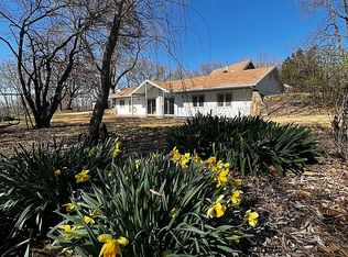 17551 35th St, Mc Louth, KS 66054