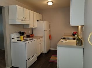 940 Palmetto Dr APT 8, Saginaw, MI