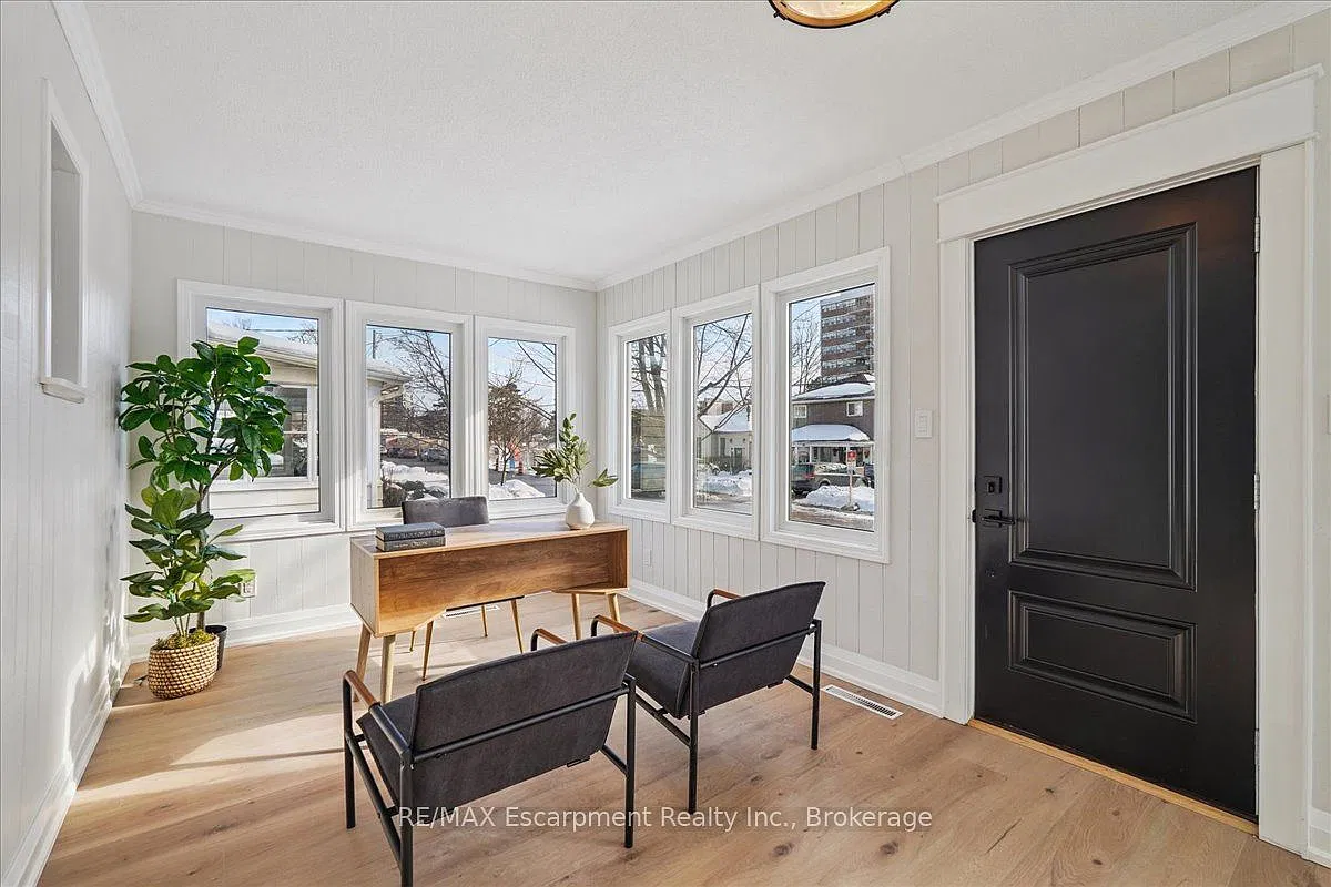 4 bed, $3,400 — Photo 3
