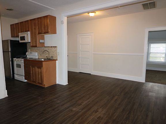 3rd image of 508 Bluemont Ave APT 2