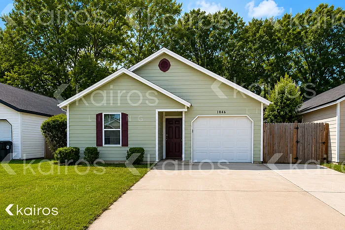 3 bed, 2.0 bath, 1284 sqft, $1,995 — Photo 1