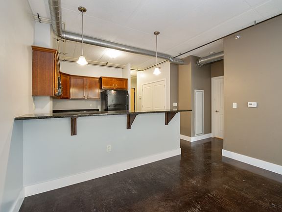 Breakfast bar