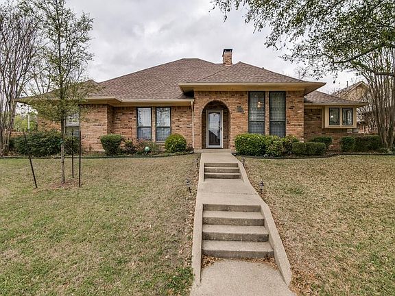 3rd image of 3701 Blain Dr