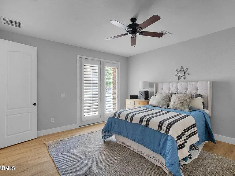 4590 E Waterman St — Photo 31