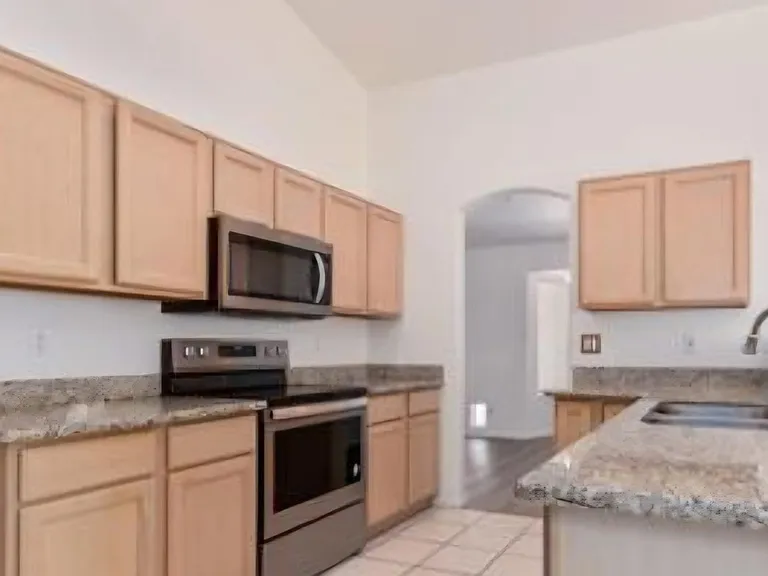 6373 W Irma Ln — Photo 11