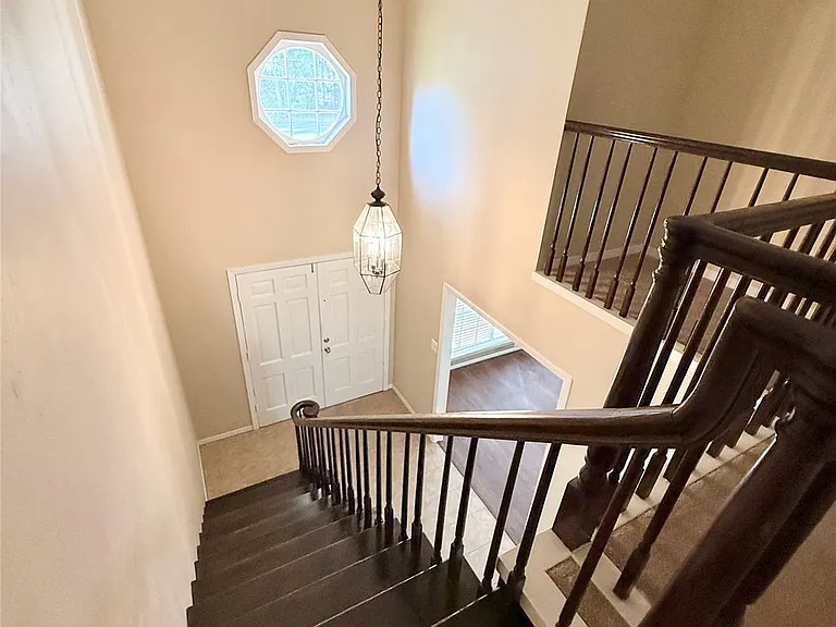 106 Longacre Dr — Photo 18