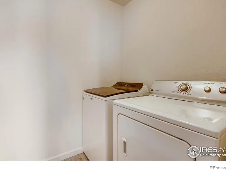 614 W 170th Pl — Photo 17