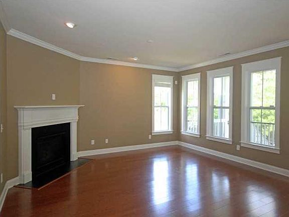 2nd image of 1970 Essex Farms Dr