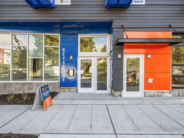 Keystone Apartments — Photo 18