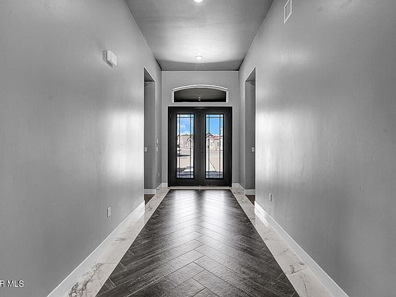 4th image of 5824 Hidden Village Ct