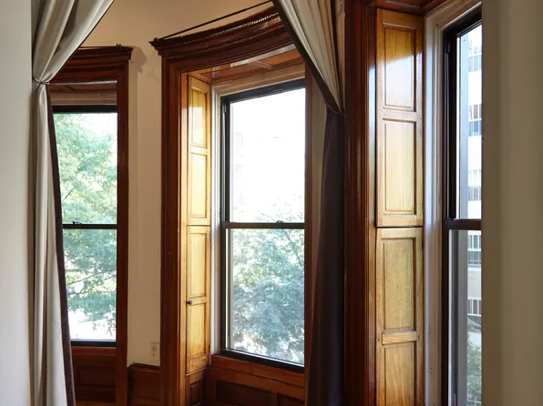 321 West 76th Street image 7 of 14