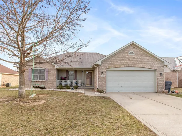 377 Savannah Dr, Greenwood, IN 46142