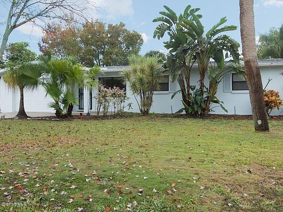2nd image of 1360 Pinewood Dr