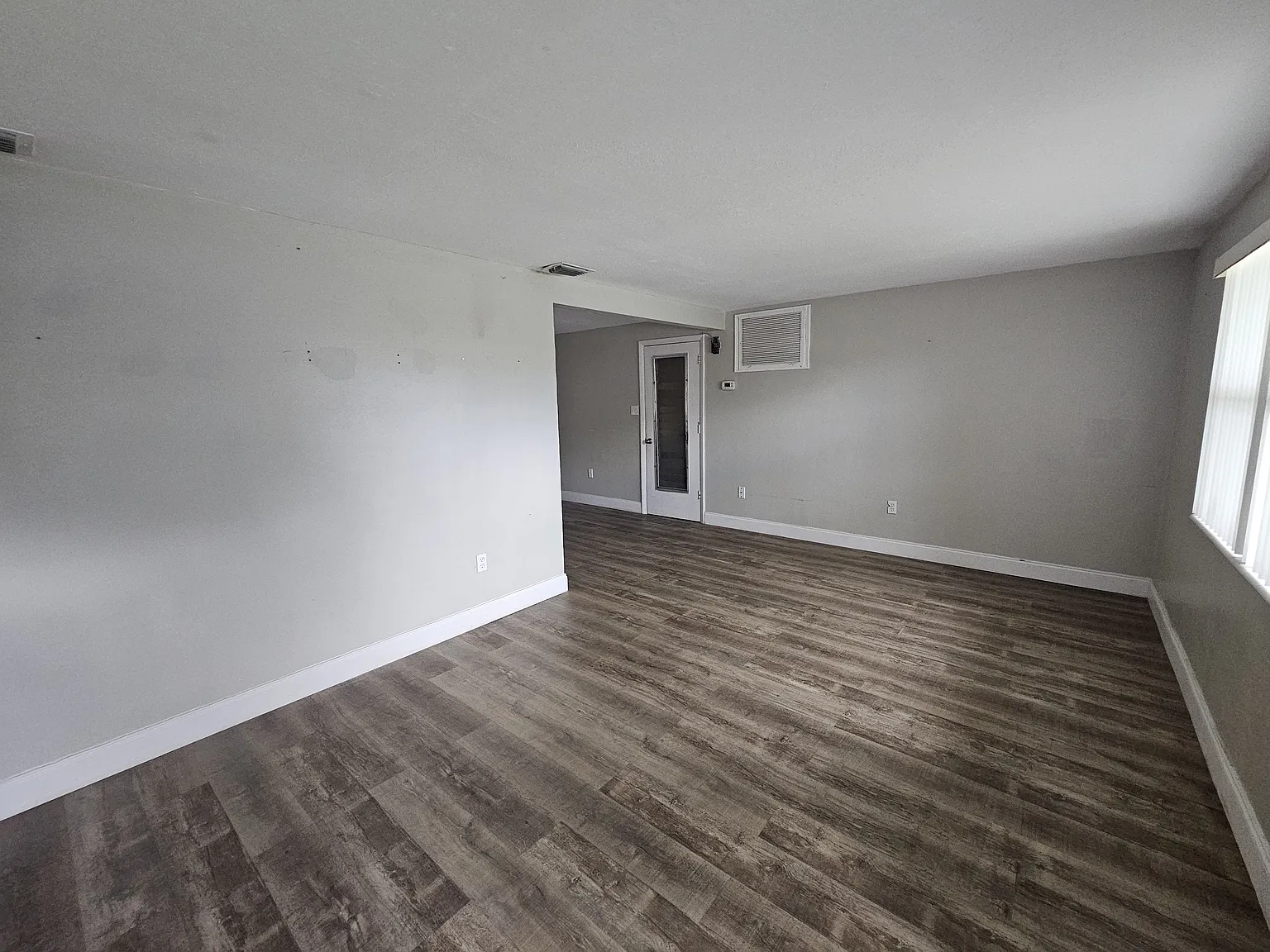 3 bed, 1100 sqft, $1,750 — Photo 3