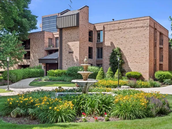 3942 North Oakland AVENUE #336, Shorewood, WI 53211