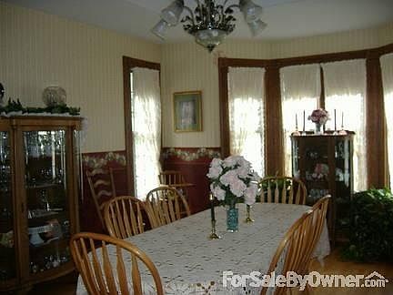 formal dining area