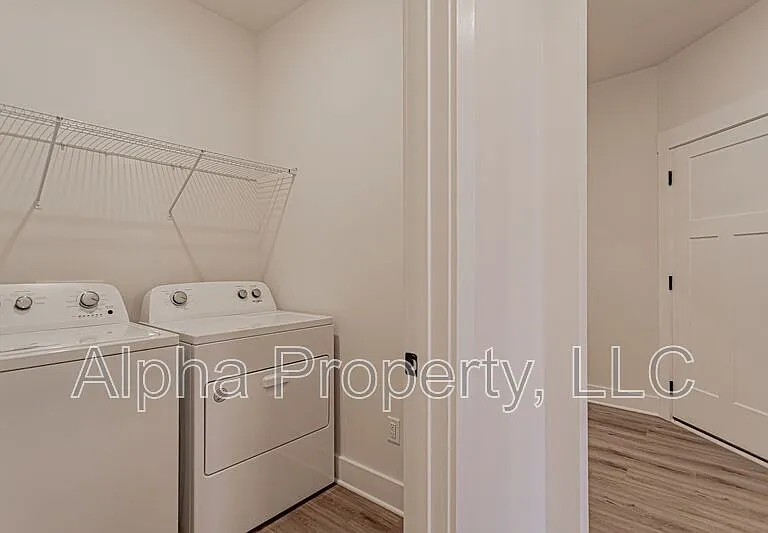 1554 Shallons Ct — Photo 7