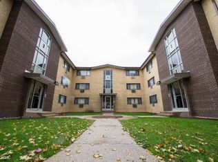 7901 S Dobson Ave, Chicago, IL 60619
