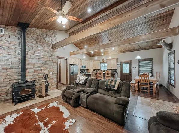 8272 County Road 1420, Blooming Grove, TX 76626