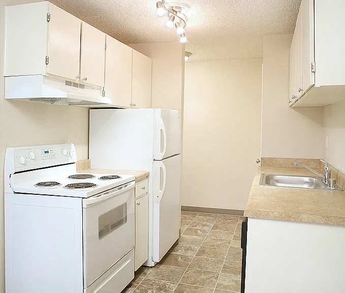 Hill Crest Apartments — Photo 6