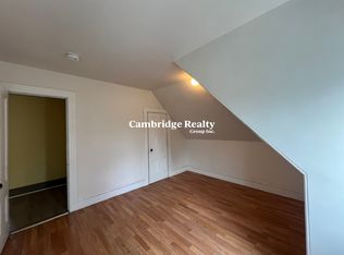 22 Grand View Ave #2L, Somerville, MA 02143
