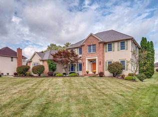 2232 Longleaf Dr, Fort Wayne, IN
