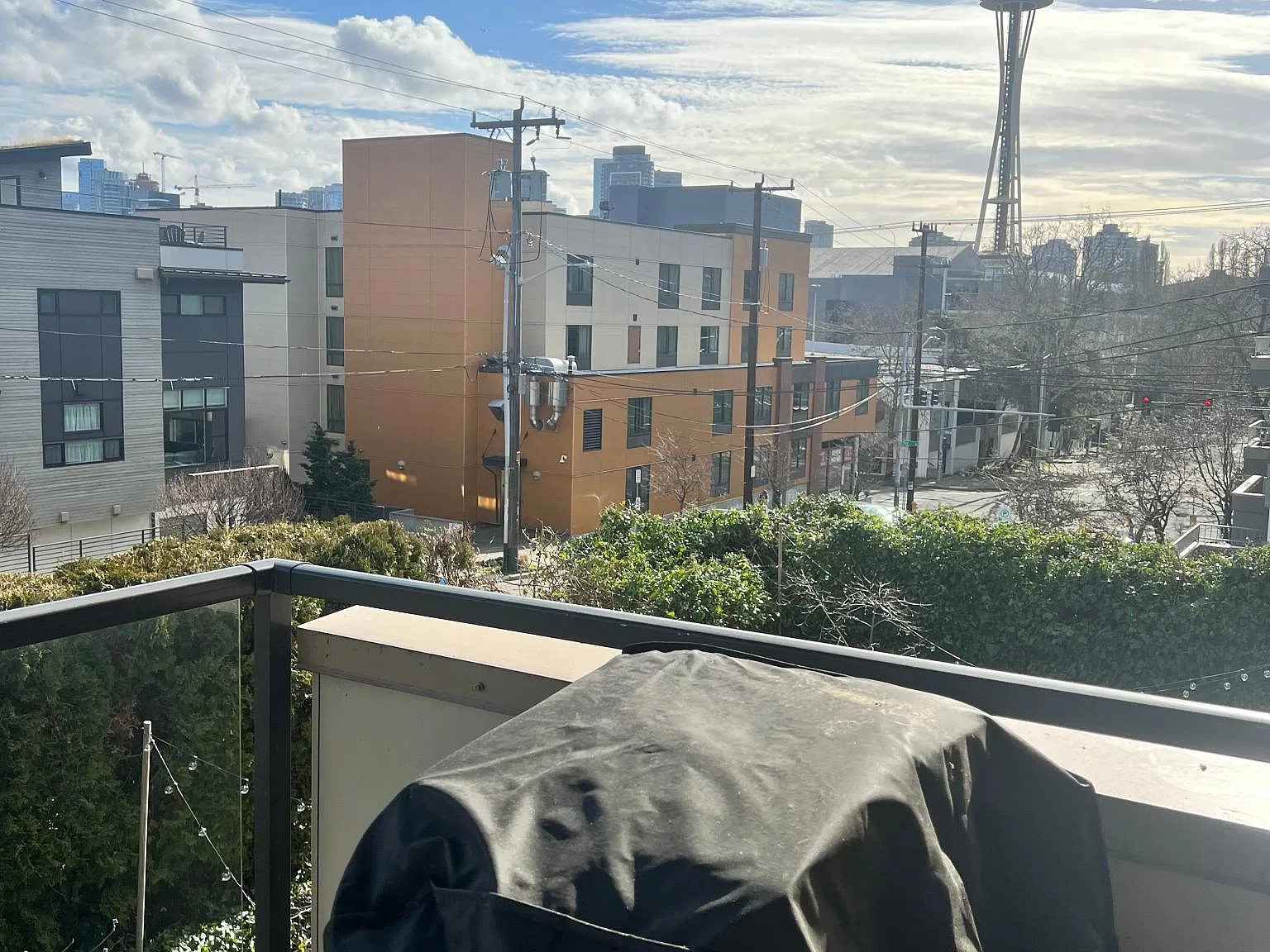 2 bed, 950 sqft, $2,765 — Photo 4