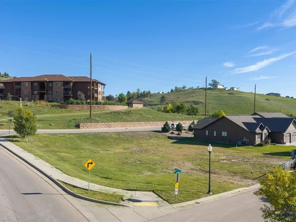 1260 Settlers Creek Pl, Rapid City, SD 57701