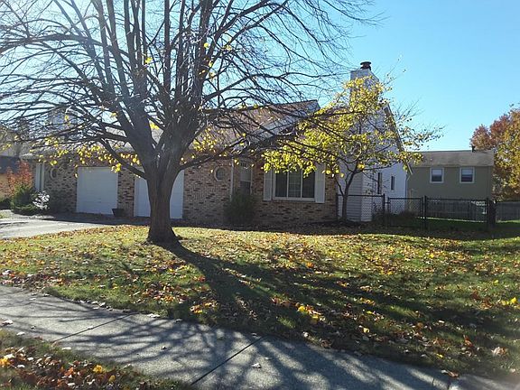 3rd image of 2019 Lynbridge Dr