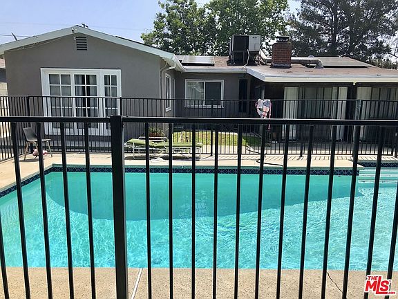 3rd image of 8931 Kester Ave