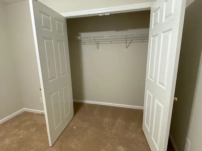 Meridian Park Apartments — Photo 109