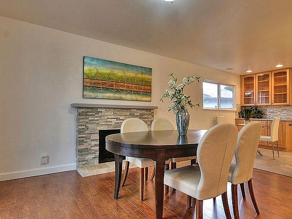 5th image of 48071 Leontine Ct