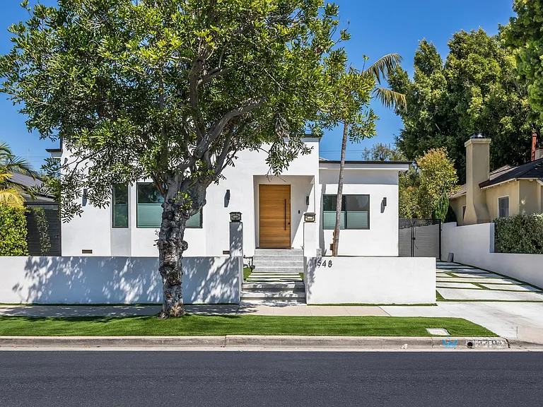 1948 S Point View St — Photo 37