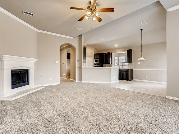 4th image of 426 Hageman Ln