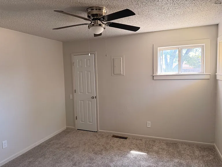 4123 Moffett Ave — Photo 4
