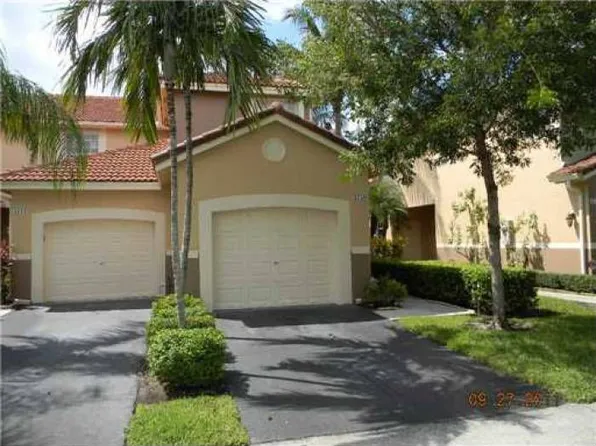 3759 San Simeon Cir, Weston, FL 33331