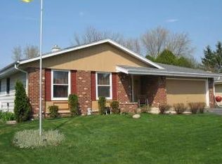 106 Apollo Ct, Mukwonago, WI 53149