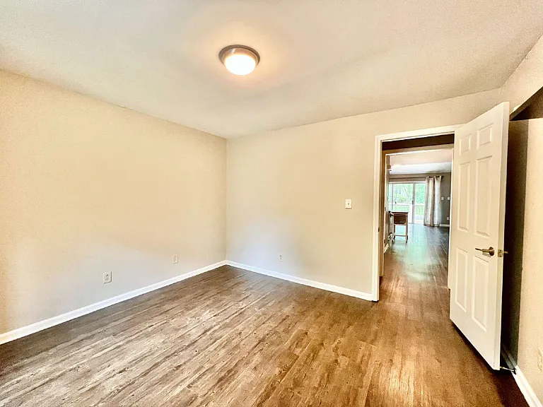 3306 Selwyn Farms Ln #7 — Photo 12