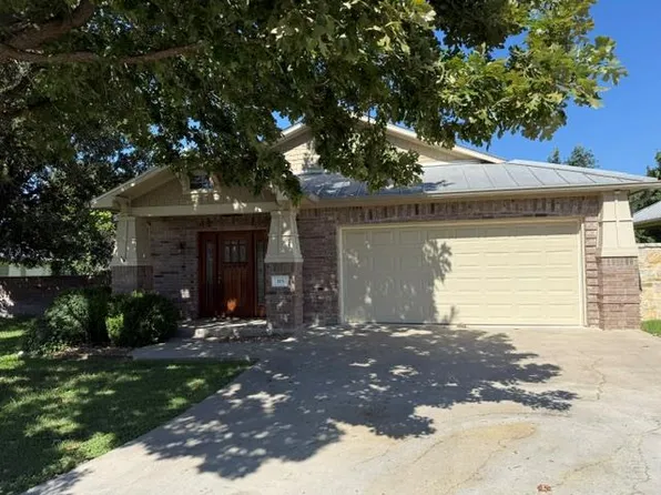 115 Riley Ln, Fredericksburg, TX 78624
