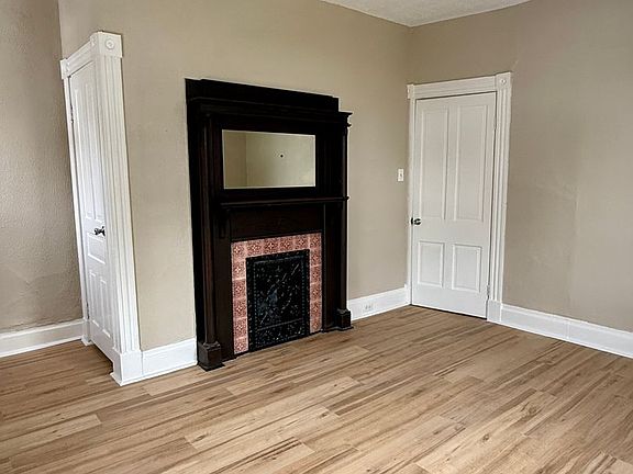 4th image of 5010-5012 Linden Ave #3